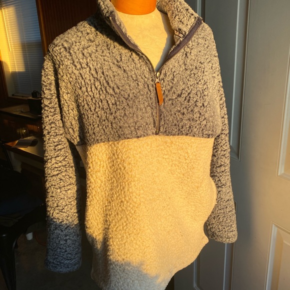 Time and Tru Tops - Sherpa half zip!